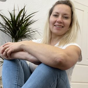 Anna Derezynski Kosmetikerin, Masseurin. Individuelle Beratung und Behandlung für jeden Hauttyp
